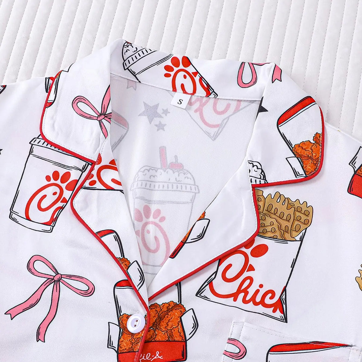 2-Piece Set Girls Graphic Pajama Set, Potato Chips & Fried Chicken Print, Soft Short Sleeve Pocket Top & Elastic Waist Shorts, Kids Homewear, Pajama Outfit