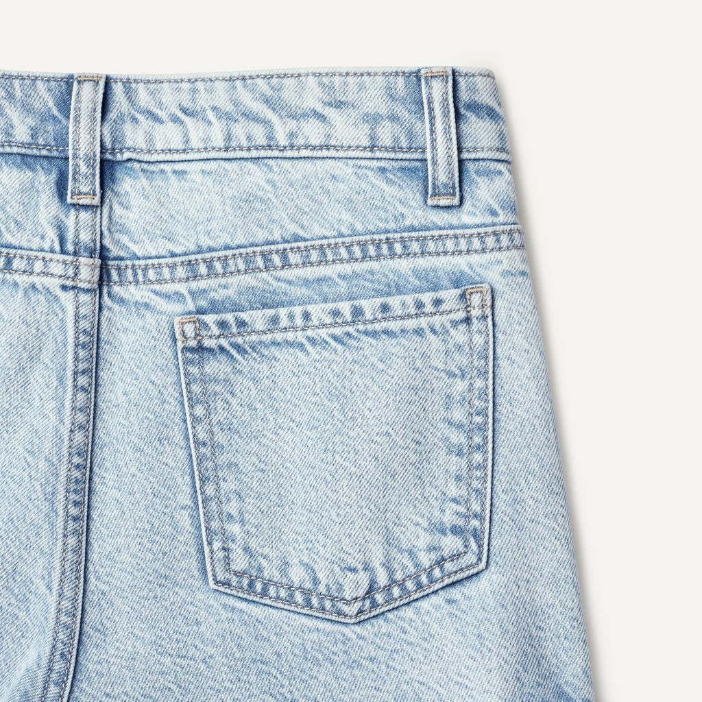 Amazon Essentials Girls' Ultra Soft Relaxed-Fit Wide Leg Cargo Jeans